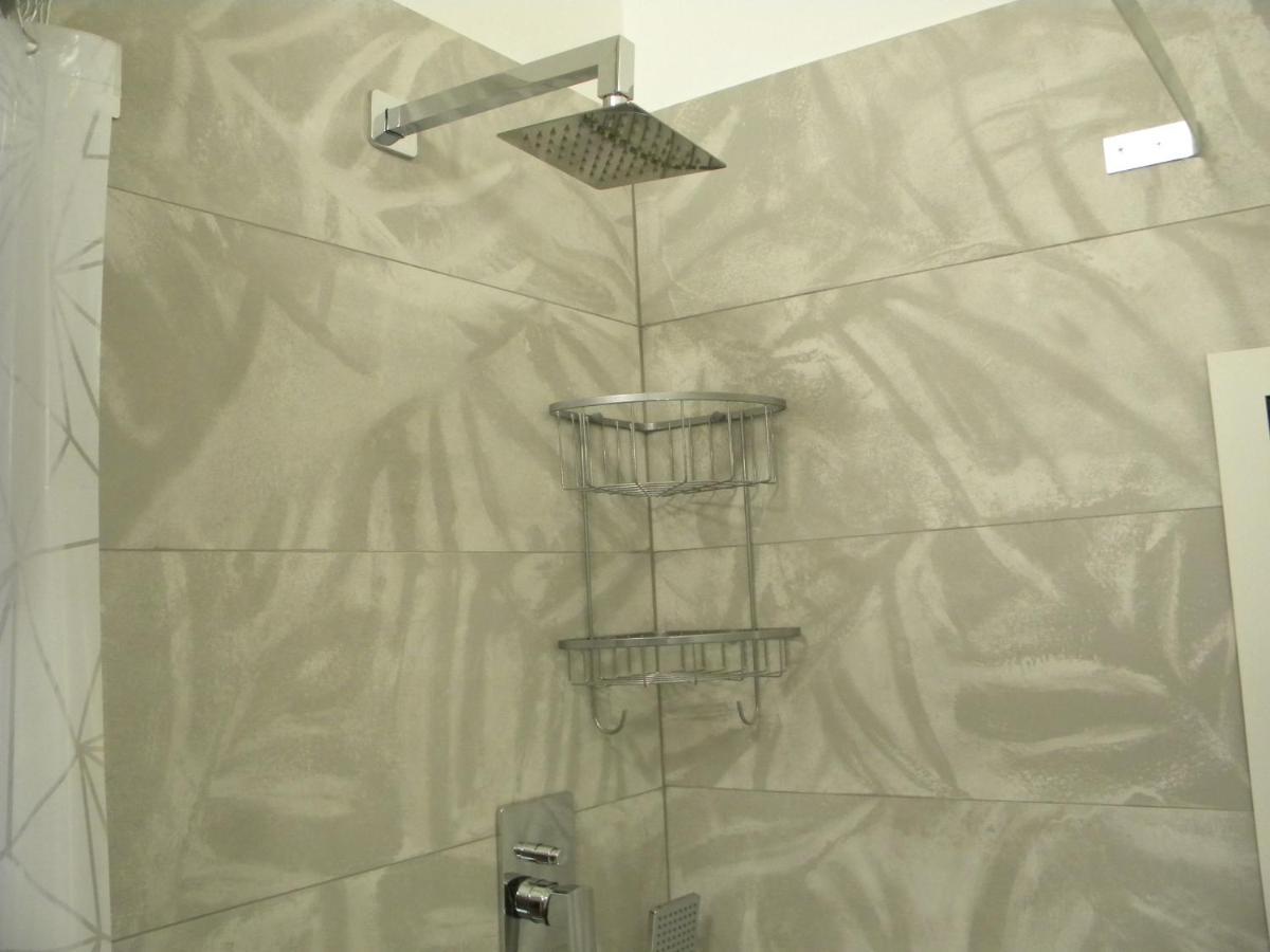 Bologna House Pratello 2 Apartment ภายนอก รูปภาพ